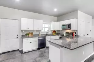 1409 County Rd 913, Burleson, TX 76028 - Photo 14
