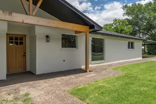 616 E Moonlight Dr, Robinson, TX 76706 - Photo 4