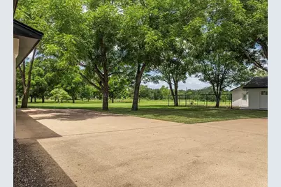 616 E Moonlight Drive, Robinson, TX 76706 - Photo 30