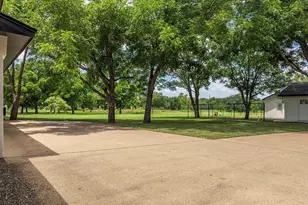 616 E Moonlight Dr, Robinson, TX 76706 - Photo 30