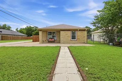 201 Eastland Street, Cleburne, TX 76031 - Photo 1