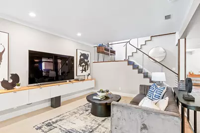 916 Pavillion Street, Dallas, TX 75204 - Photo 4