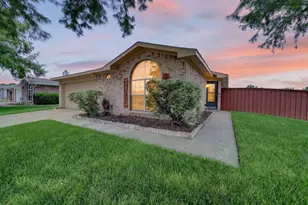 9339 Crimnson Ct, Dallas, TX 75217 - Photo 22