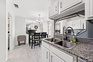 9339 Crimnson Ct, Dallas, TX 75217 - Photo 16
