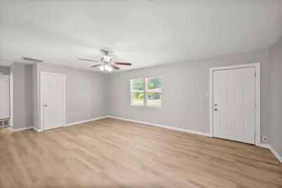 329 Claudia Street, Arlington, TX 76010 - Photo 8