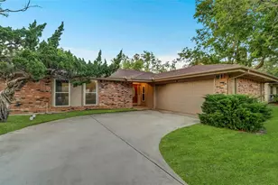 908 Firestone Ln, Richardson, TX 75080 - Photo 1