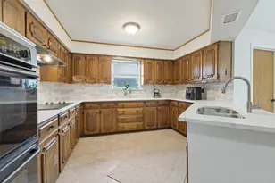 705 S Grove Rd, Richardson, TX 75081 - Photo 12