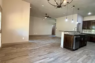 732 Fuller Ave, Cleburne, TX 76031 - Photo 10