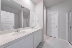540 Brk Vw Dr, Van Alstyne, TX 75495 - Photo 10