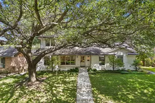 9431 Spring Branch Dr, Dallas, TX 75238 - Photo 2