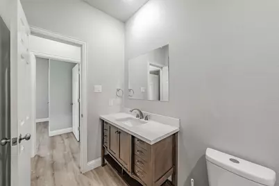 402 S Robbins Street, Cleburne, TX 76031 - Photo 14