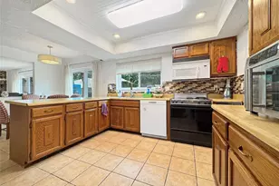 6217 Barcelona Dr, Arlington, TX 76016 - Photo 8