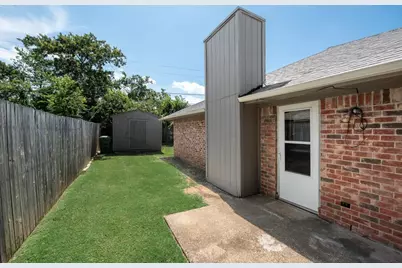 6610 Parkview Lane, North Richland Hills, TX 76182 - Photo 18