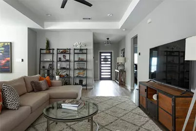 1108 Claude Street, Dallas, TX 75203 - Photo 6