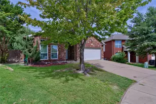 5805 Water Ridge Ct, Fort Worth, TX 76179 - Photo 2