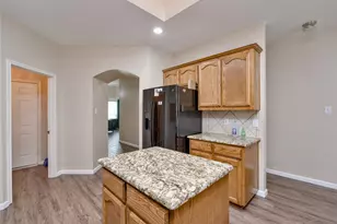 5805 Water Ridge Ct, Fort Worth, TX 76179 - Photo 10