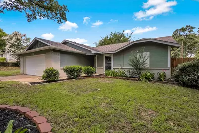 313 High Crest Drive, Azle, TX 76020 - Photo 4