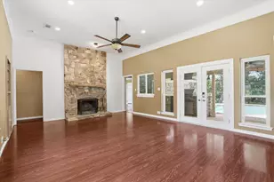 2613 Country Valley Rd, Garland, TX 75043 - Photo 4