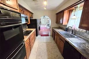 31 Clearview St, Point Blank, TX 77364 - Photo 6