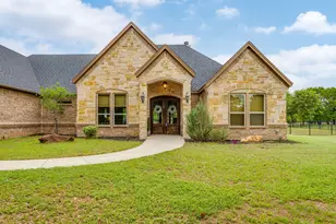 106 Treeline Ct, Lipan, TX 76462 - Photo 4