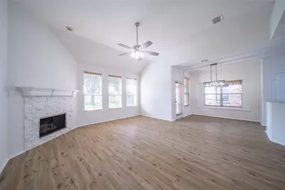 9601 Links Fairway Drive, Rowlett, TX 75089 - Photo 8