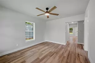 1525 W Woodard St, Denison, TX 75020 - Photo 6