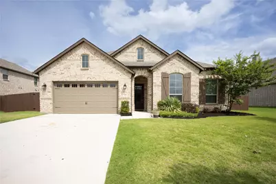 1692 Stonegate Street, Waxahachie, TX 75165 - Photo 2