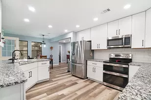 1945 N Collegiate Dr, Paris, TX 75462 - Photo 8
