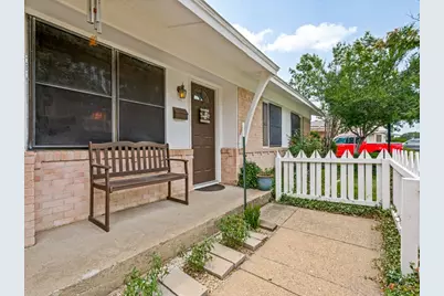 1604 Pleasant Run Road, Carrollton, TX 75006 - Photo 2