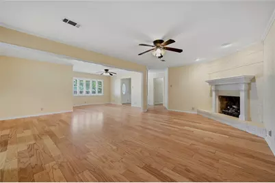1712 Oakhill Drive, Sherman, TX 75092 - Photo 8