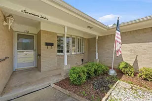 1712 Oakhill Dr, Sherman, TX 75092 - Photo 4