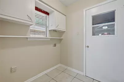 1712 Oakhill Drive, Sherman, TX 75092 - Photo 16