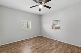 127 E Walker St, Denison, TX 75021 - Photo 10