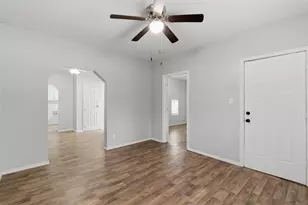 127 E Walker St, Denison, TX 75021 - Photo 12
