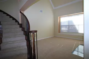 2719 Explorador, Grand Prairie, TX 75054 - Photo 10