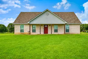 735 Todd St, Blossom, TX 75416 - Photo 16