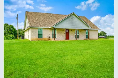 735 Todd Street, Blossom, TX 75416 - Photo 2
