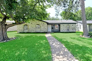 810 Waikiki Dr, Garland, TX 75043 - Photo 1