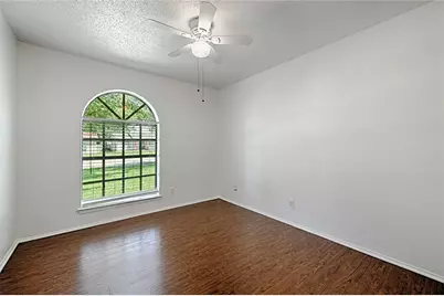 810 Waikiki Drive, Garland, TX 75043 - Photo 16