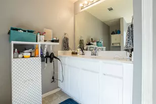 424 NE Murphy Rd, Burleson, TX 76028 - Photo 6