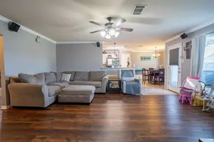 424 NE Murphy Rd, Burleson, TX 76028 - Photo 8