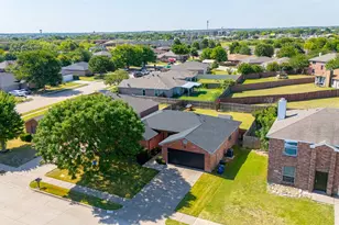424 NE Murphy Rd, Burleson, TX 76028 - Photo 20