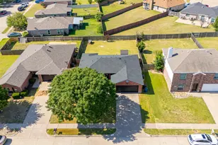 424 NE Murphy Rd, Burleson, TX 76028 - Photo 22