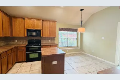 6517 Briar Lake Trail, Sachse, TX 75048 - Photo 2