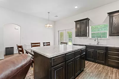 100 Tomahawk Drive, Lacy Lakeview, TX 76705 - Photo 16