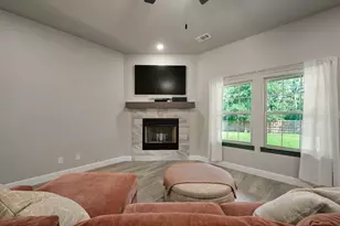 836 Haynie Dr, Runaway Bay, TX 76426 - Photo 6