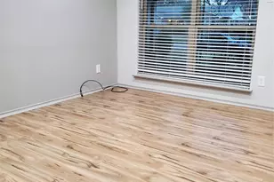 7422-7424 Walling Ln, Dallas, TX 75231 - Photo 2