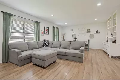616 E Avenue E, Midlothian, TX 76065 - Photo 6