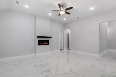 2217 S Peachtree Court, Denison, TX 75020 - Photo 8