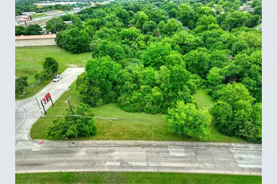 225 E Laureland Road, Dallas, TX 75241 - Photo 10